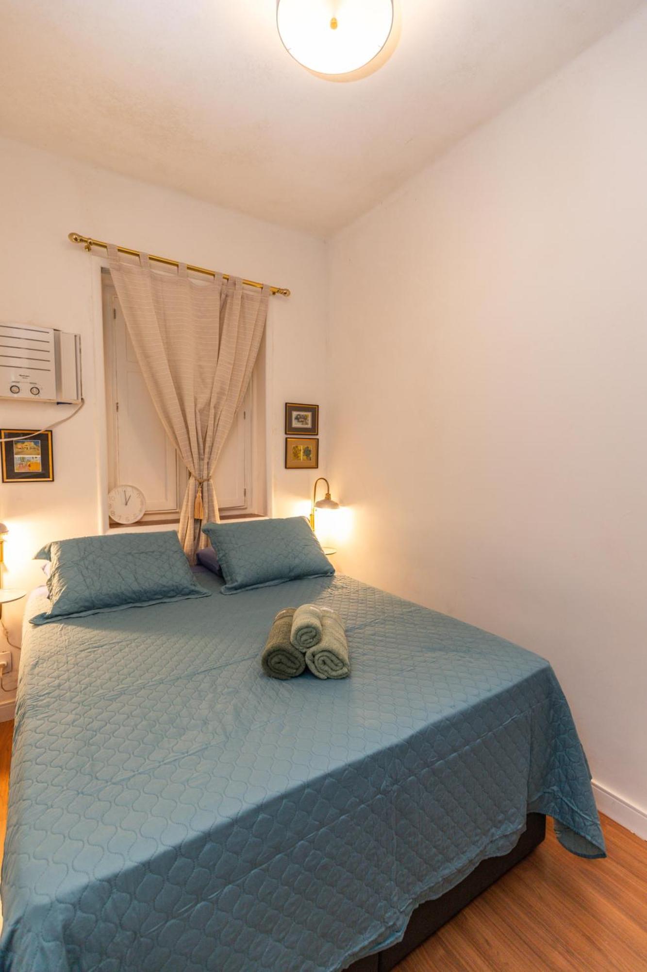 107 Encanto Do Leblon Apartamento *